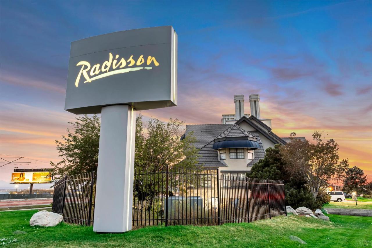 Radisson Hotel Salt Lake City Airport Exterior foto