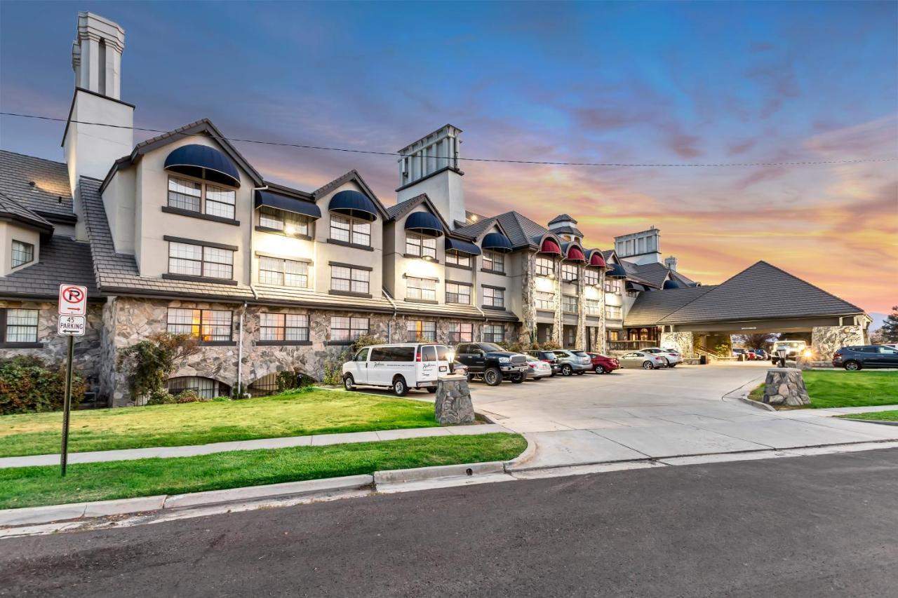 Radisson Hotel Salt Lake City Airport Exterior foto