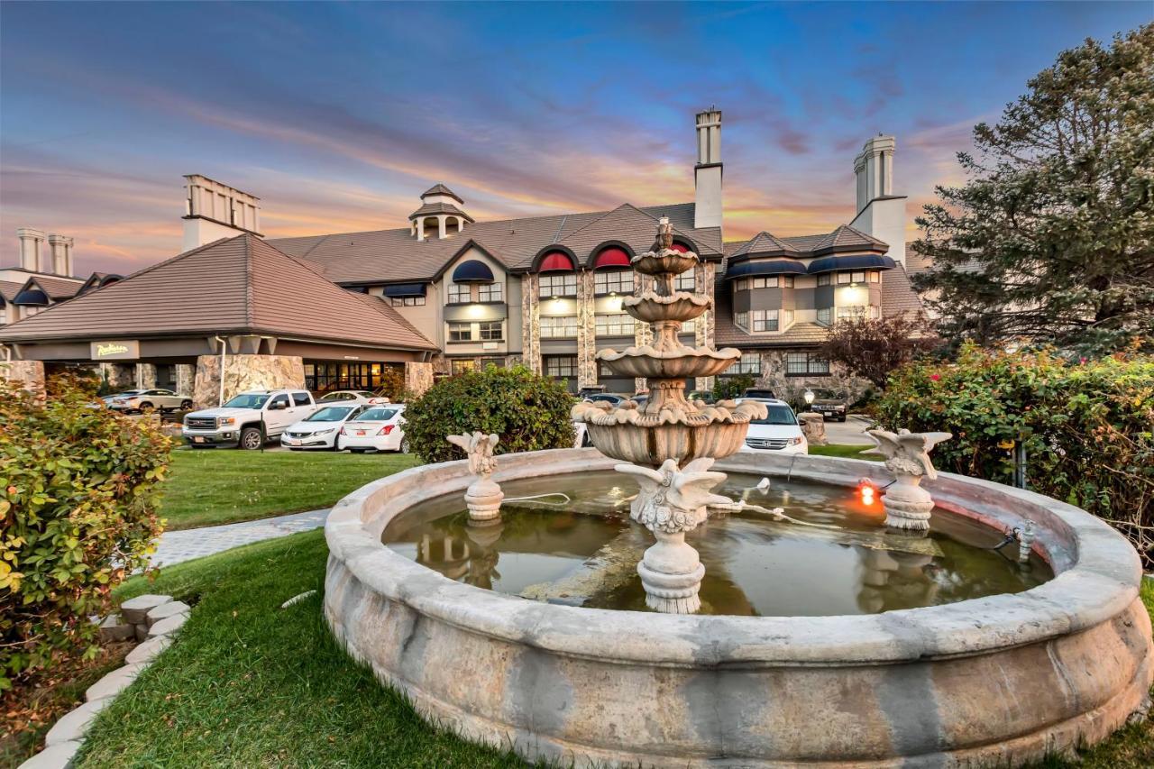 Radisson Hotel Salt Lake City Airport Exterior foto